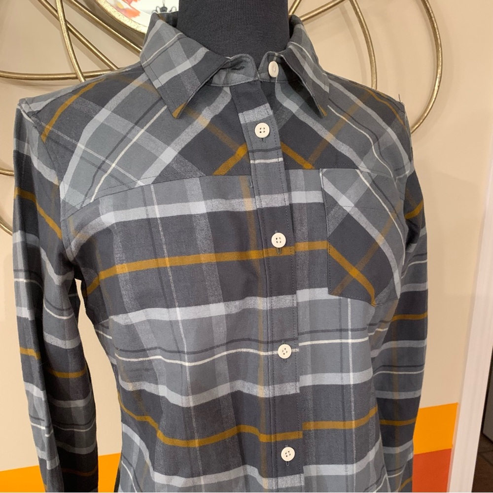 helly Hansen grey yellow plaid button down top